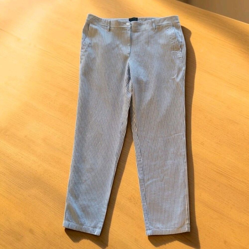 Talbots Seersucker Pants  Women's 10 Blue White Stripe Relaxed Chino Ankle Crop